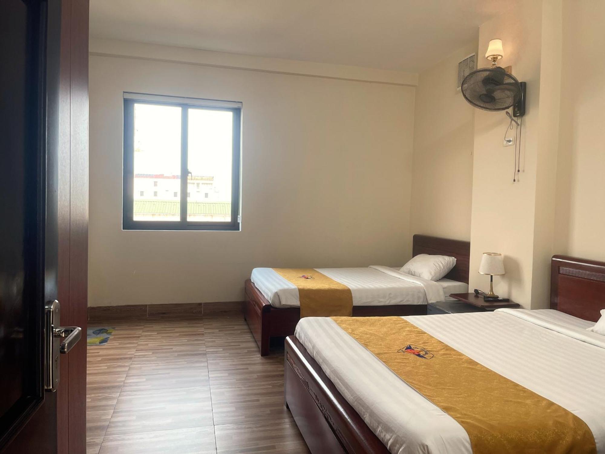 Khach San Hoa Binh Quang Tri Hotel Dong Ha Bagian luar foto