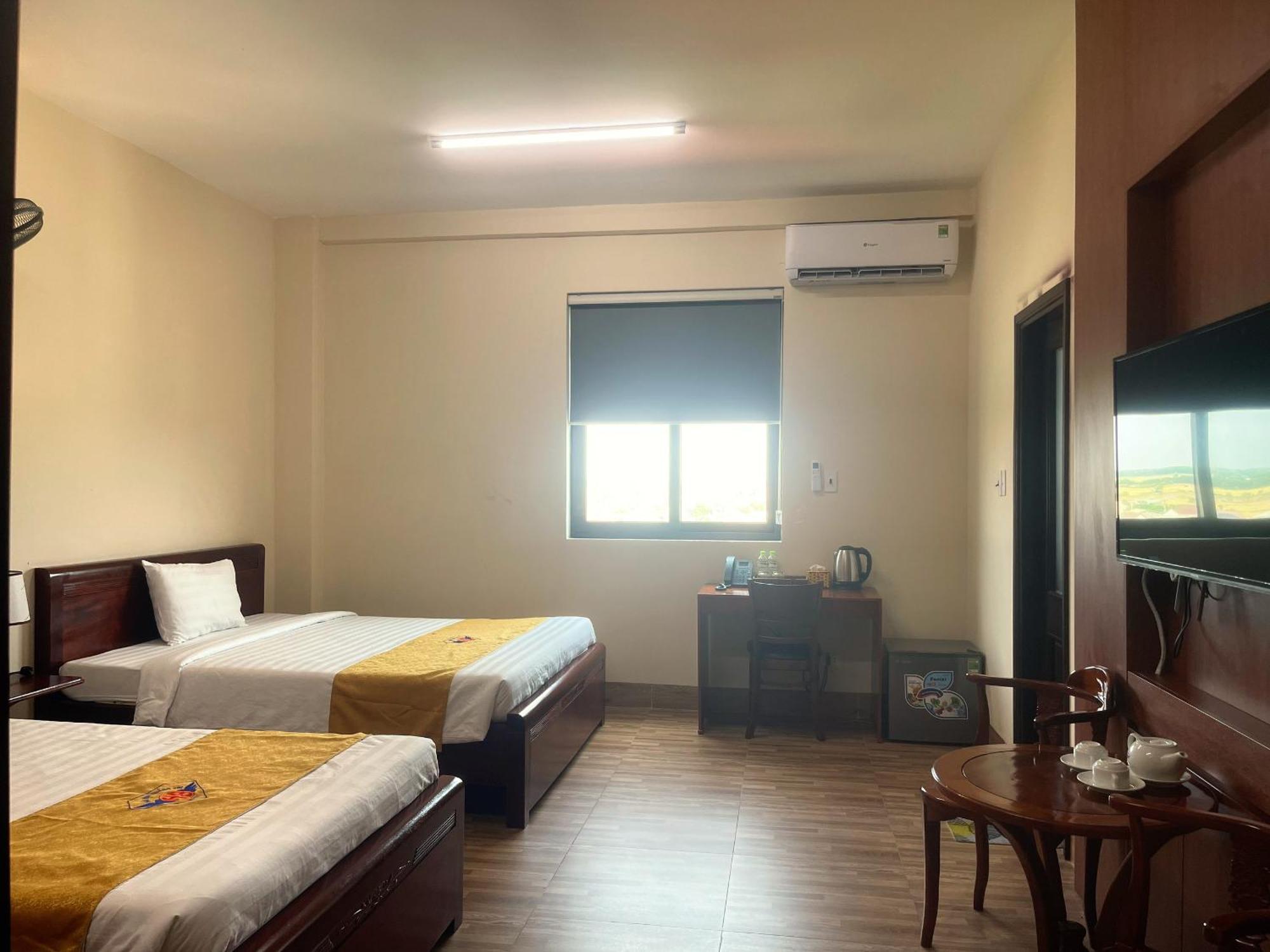 Khach San Hoa Binh Quang Tri Hotel Dong Ha Bagian luar foto